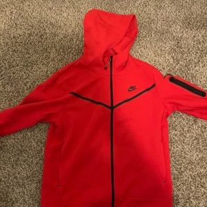 Red Nike tech worn 1x size men’s large